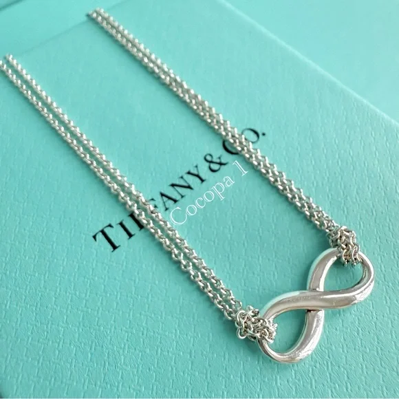 ❤️ Tiffany & Co. ❤️ Infinity Pendant 🤍 - Picture 4 of 12